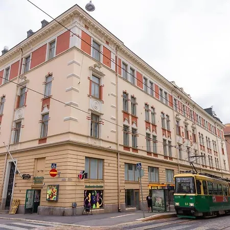 Prime Location, Quaint Apartment *