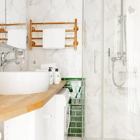 Prime Location, Quaint Apartment Helsinki